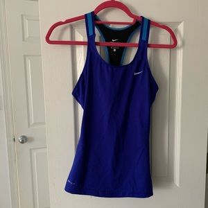 NWOT Nike Work out top M
